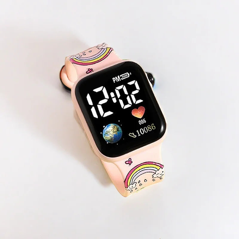 Printed Children's Watch Fun and stylish, this digital children's watch comes with a strap printed with cute characters, perfect for accompanying children's daily lives with lots of color and joy.