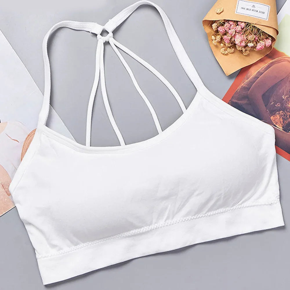 Strappy Bra – Comfort and Style  This bra, with a modern and elegant design, combines comfort and style for your everyday life. Its strappy design, with interlaced straps at the back, provides a unique look.