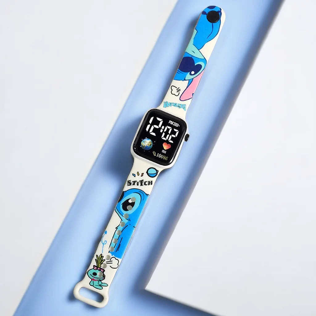 Printed Children's Watch Fun and stylish, this digital children's watch comes with a strap printed with cute characters, perfect for accompanying children's daily lives with lots of color and joy.